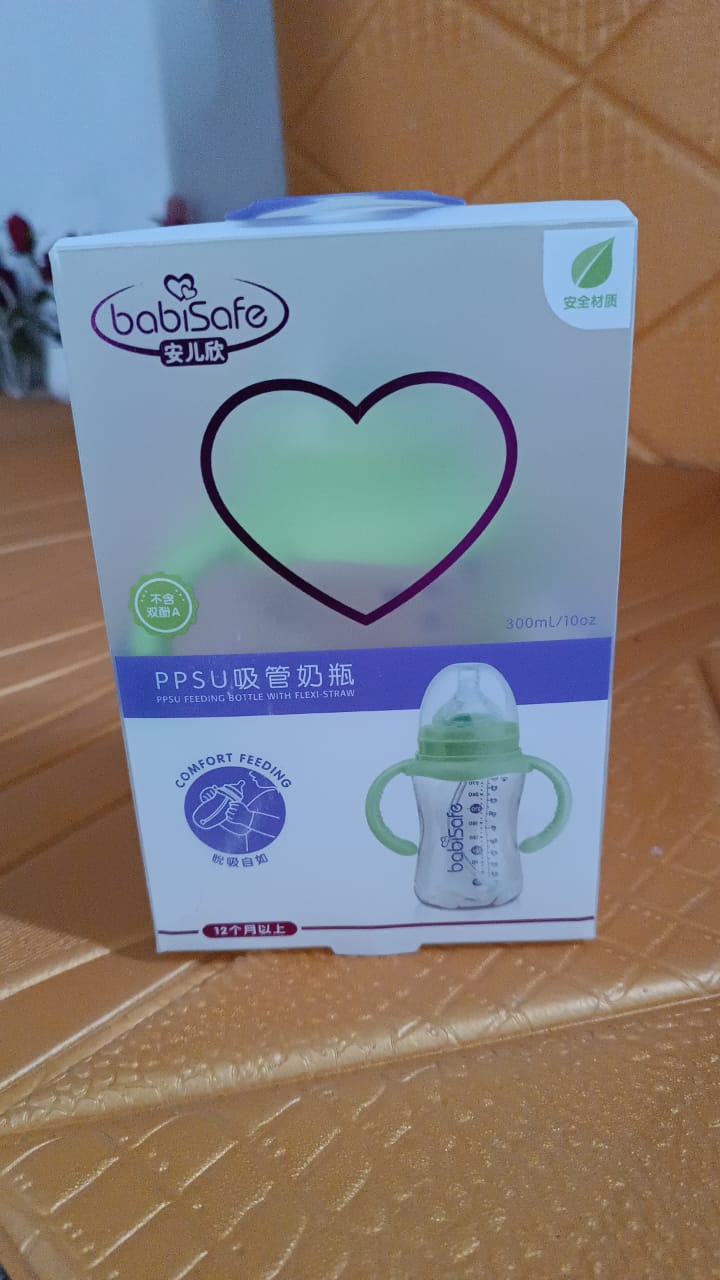 Plastic Baby Feeding Bottle With Handles Cleaning Brush  Straw (300 Ml  1 Pc) - Shop Gharse